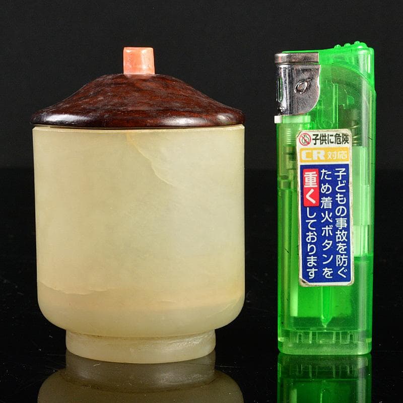 中国　玉石白玉彫刻　煎茶碗　赤珊瑚摘唐木蓋　M　R5351