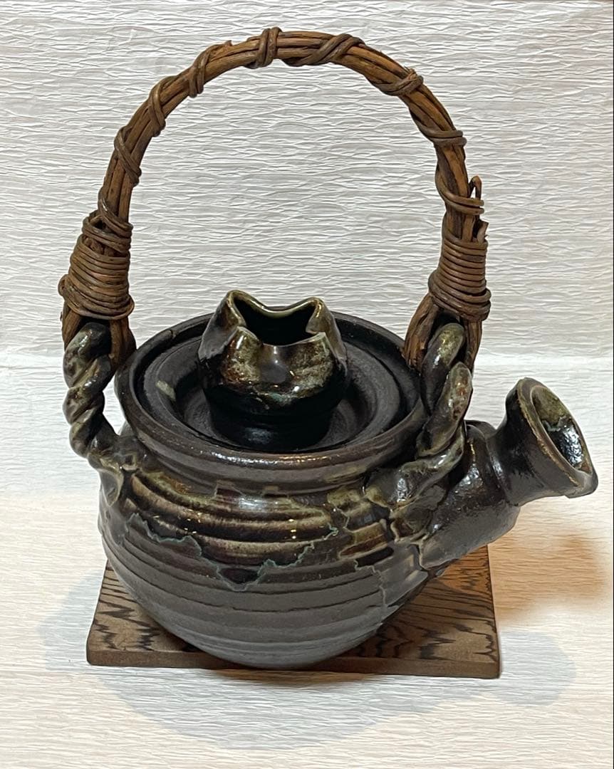 未使用品　信楽焼手作り土瓶型花瓶　飾り物　インテリア　195