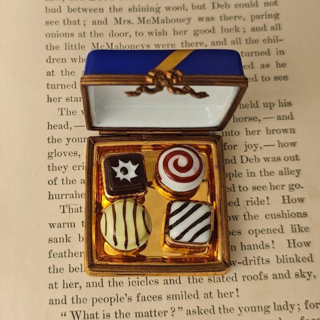 リモージュボックス　チョコレート　ショコラ　フランス製　ミニチュア　磁器