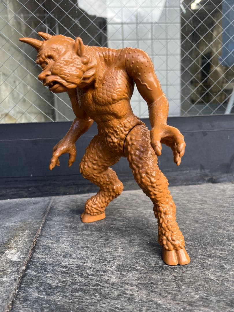 ビリケン商会　サイクロプス　フィギュア 23cm