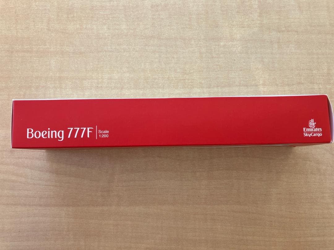 貨物機模型　エミュレーツ航空　B777F　1/200　　い