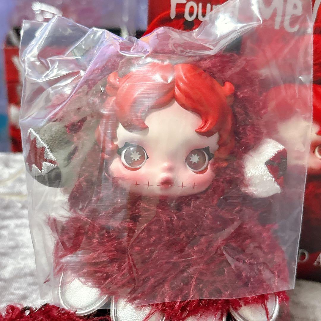 SKULLPANDA You Found Me! ぬいぐるみ 赤