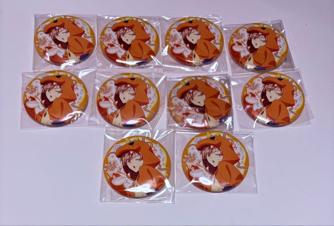 アイナナ　怪獣パジャマ　缶バッジ　三月