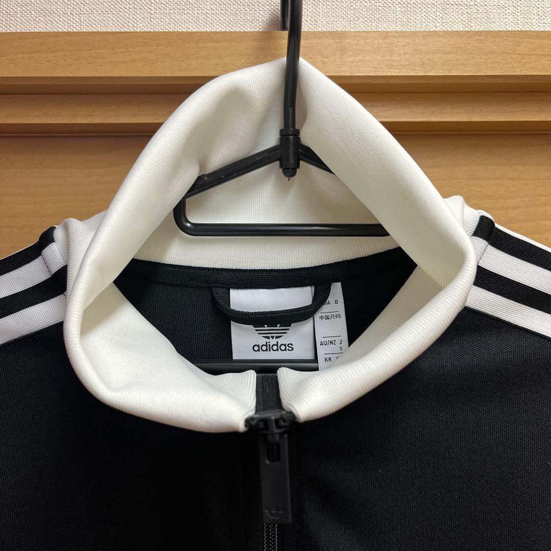 adidas ブラック ジップアップジャケット　 S