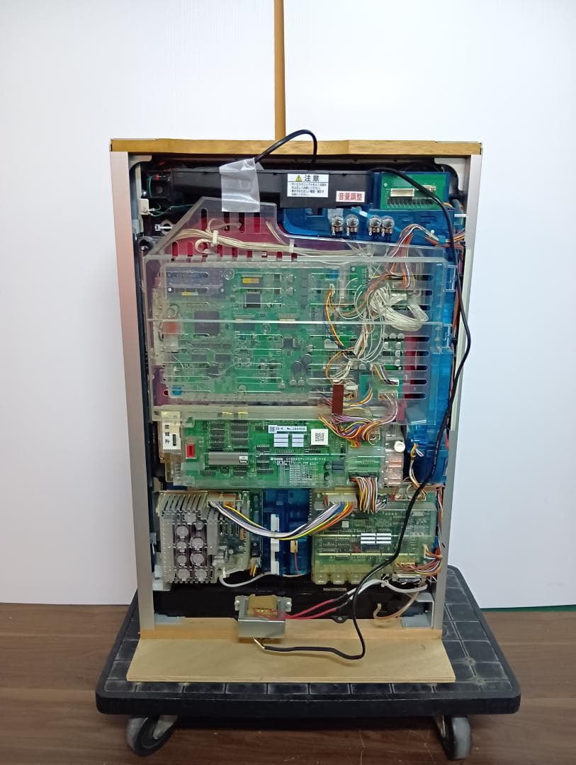 送料込み パチンコ 実機 CRぱちんこ宮廷女官チャングムの誓いFVA 直接引取可