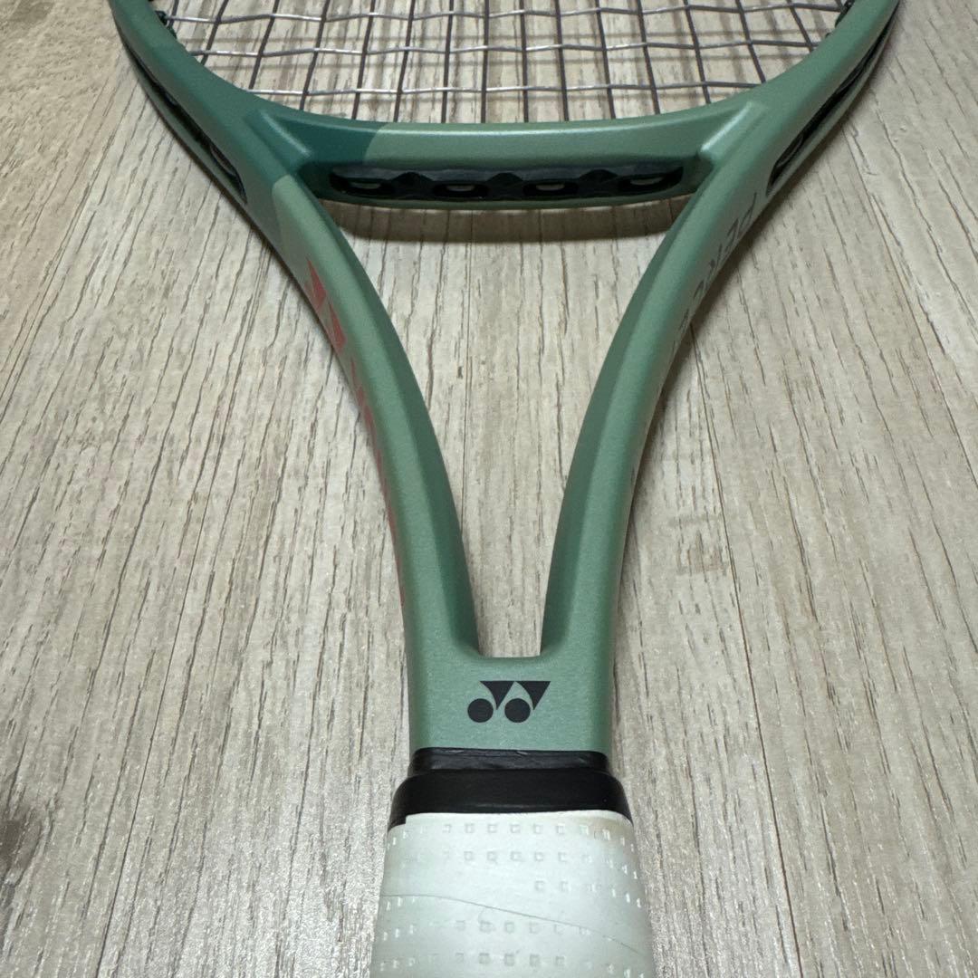YONEX PERCEPT 100L (1本の出品。2本まとめ買い可能)