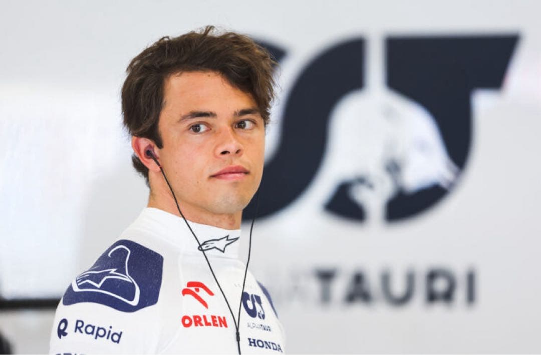 （レア）F1 アルファタウリNyck de Vries 2023 1:5 限定版