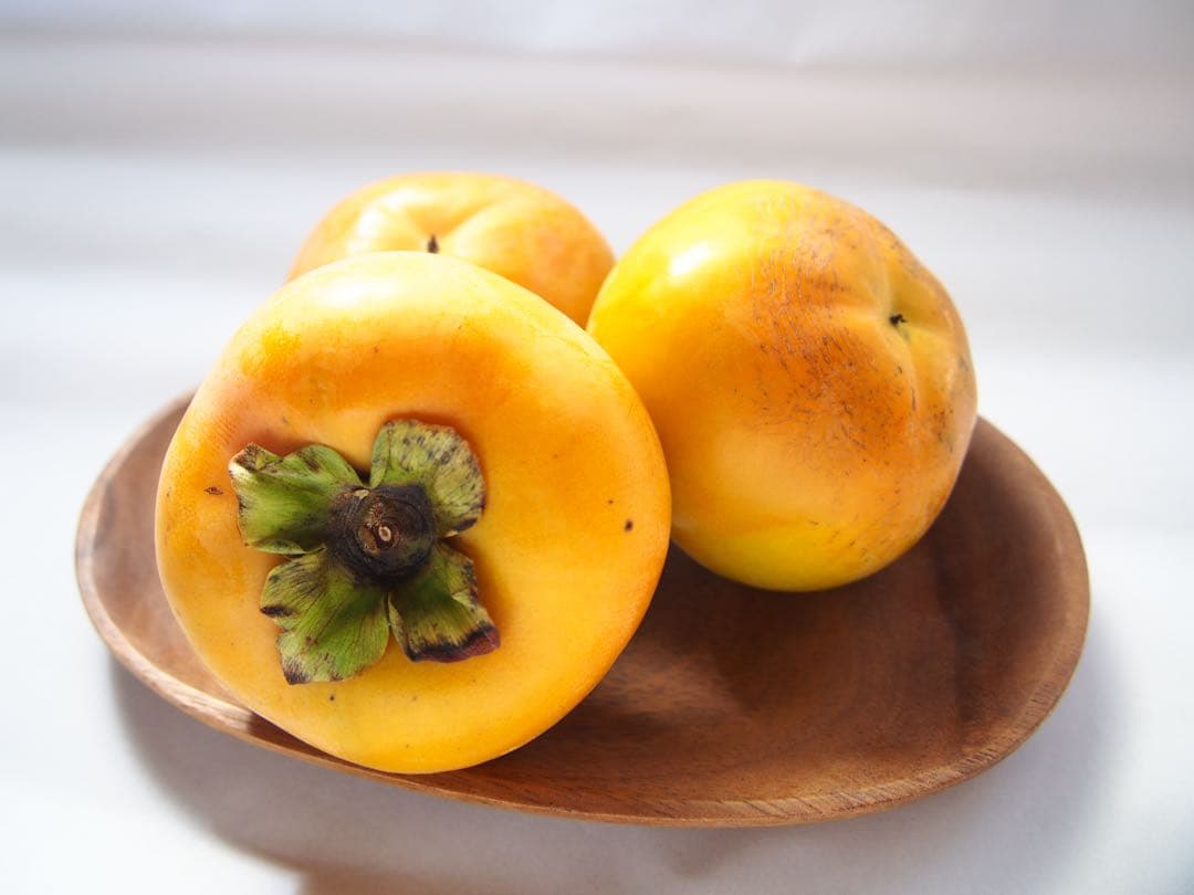 《Tam》【太秋柿】４キロ箱　9個入　８個入各1箱