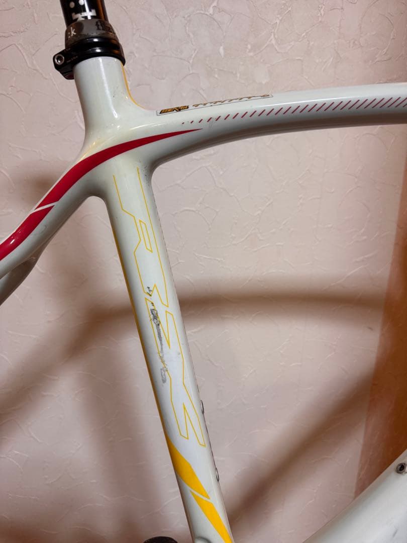 李*一様 BH 弱虫ペダルサイクリングチームフレーム　前田公平選手　支給　非売品