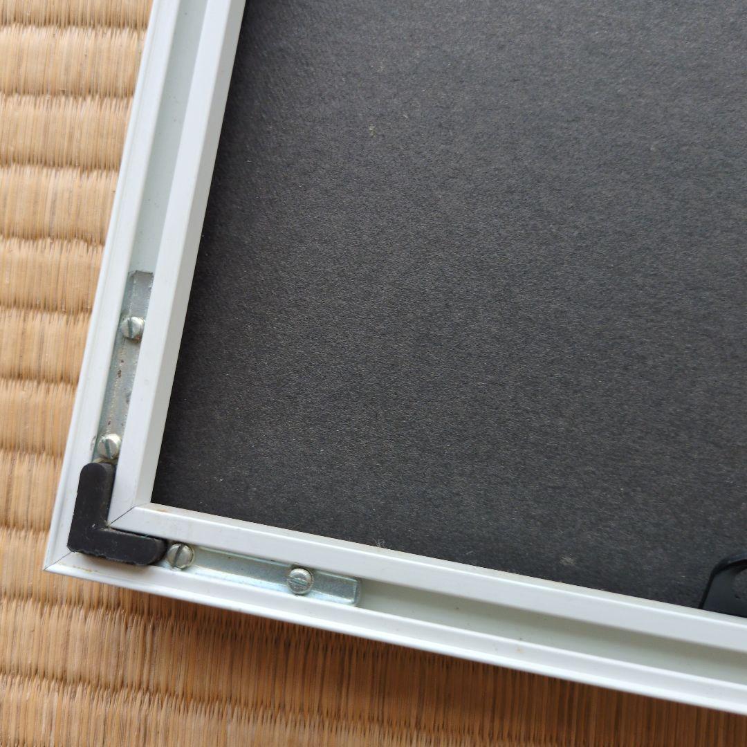 井上公三額縁付き金色の葉