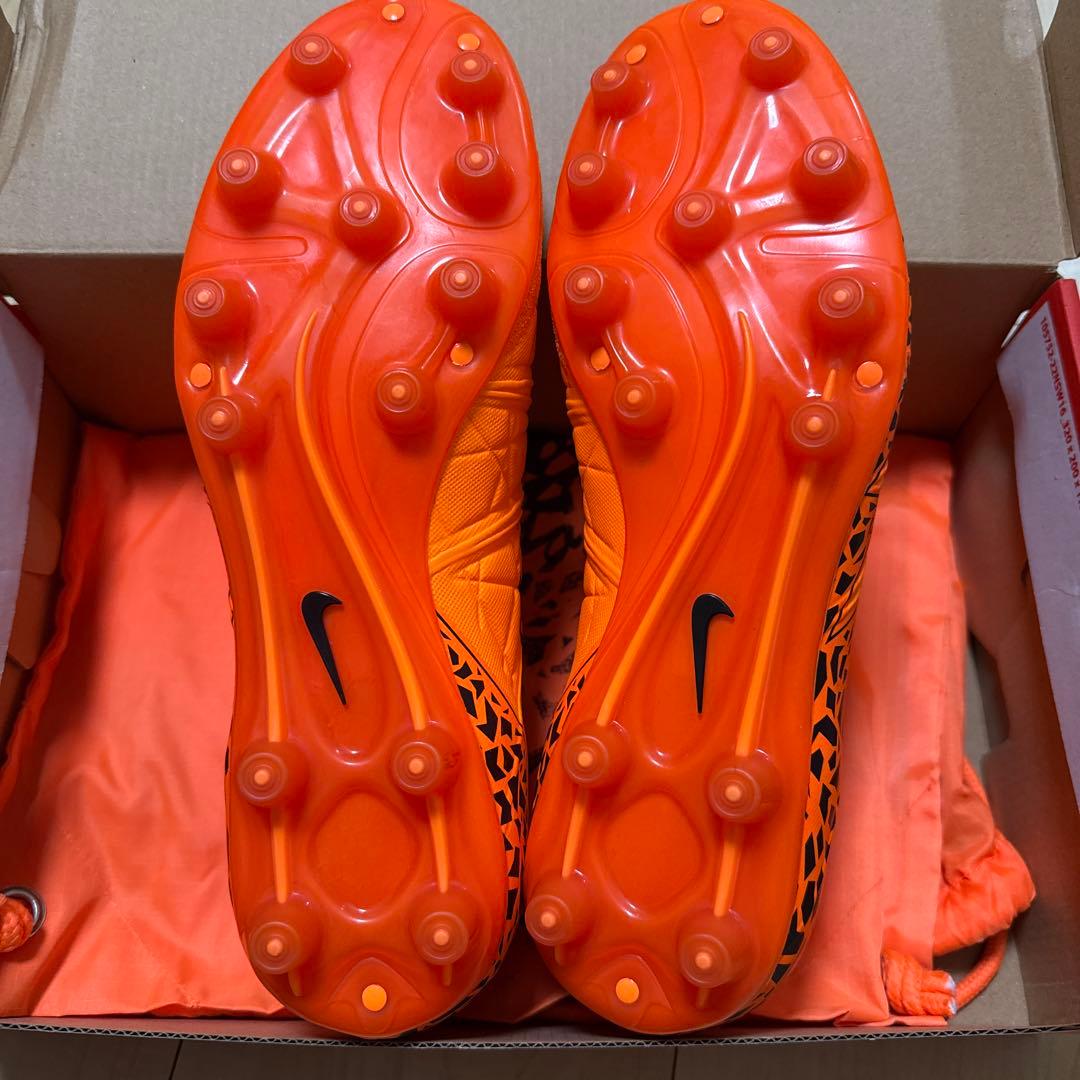 サッカースパイクNIKE ハイパーヴェノム　ファントム　26.5 HG