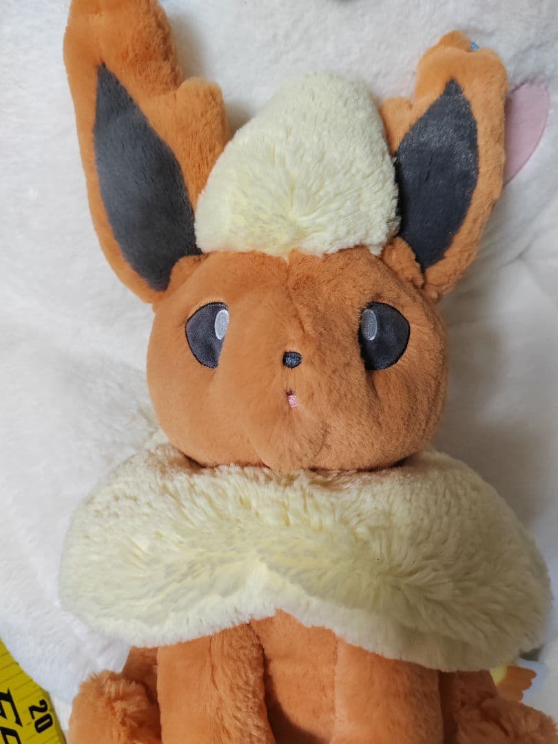 ポケモン　ポケモンセンター ぬいぐるみ　ブースター ふわふわ抱きぬいぐるみ