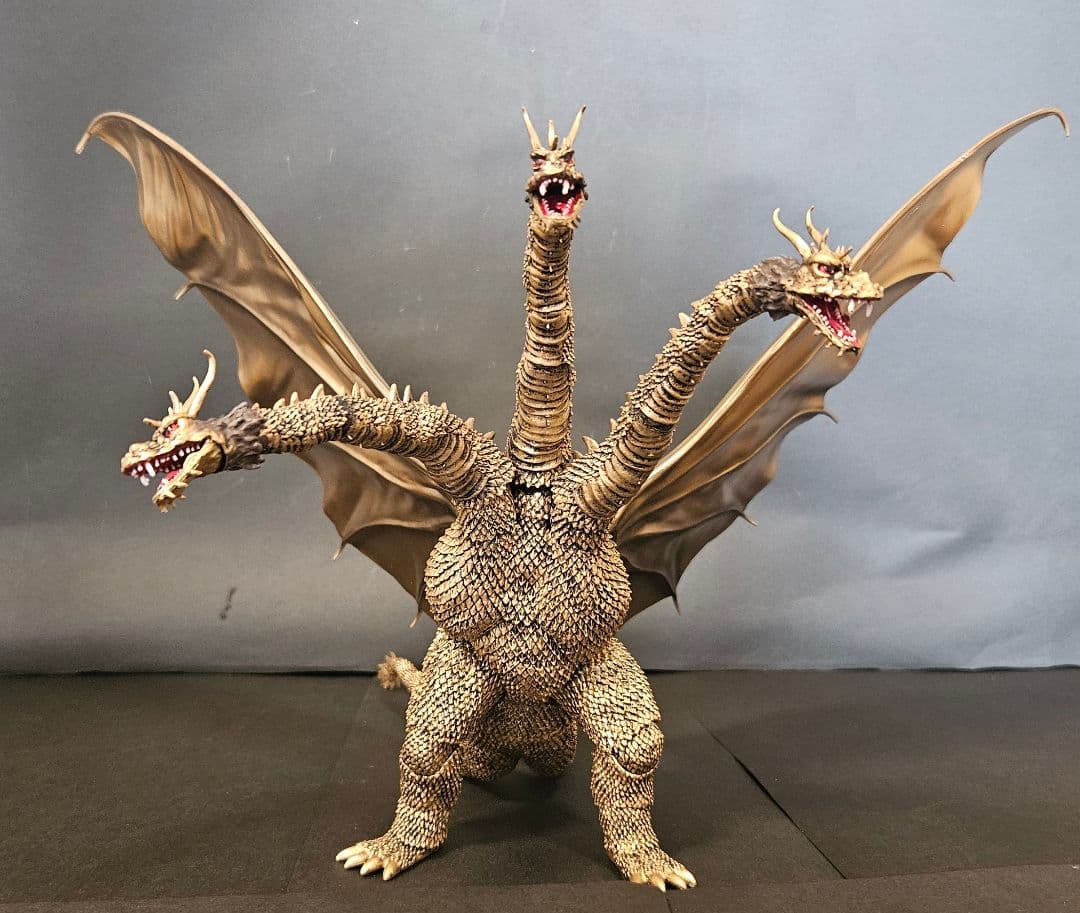 ゴジラ怪獣ソフビ　初代キングギドラ　リペイント完成品