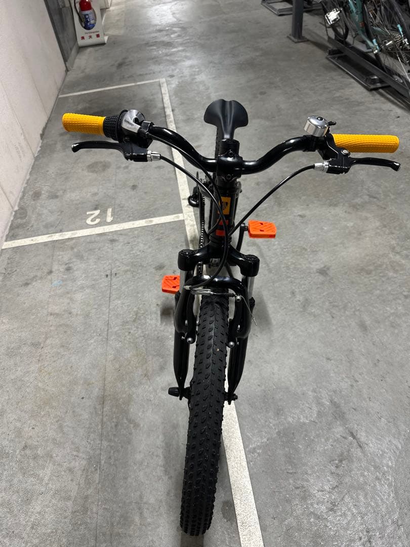 Trek キッズバイク 20インチ 黒/オレンジ