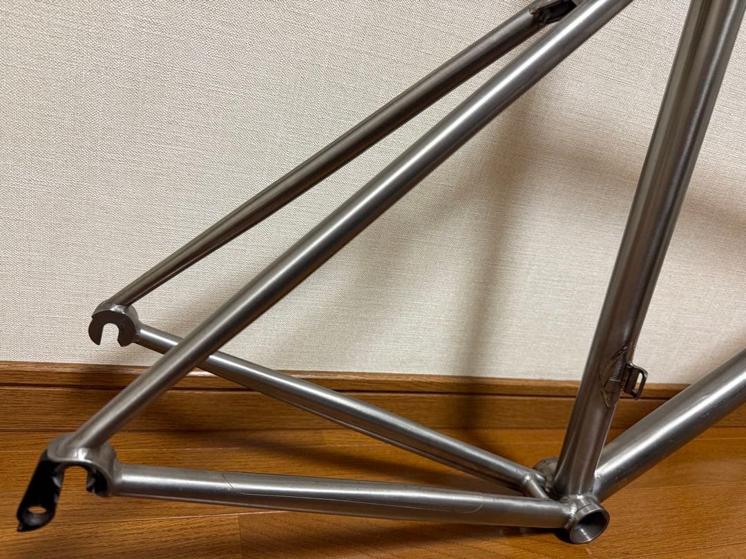 チタン製 ロードバイクフレーム　510サイズ　クリスキング製チタンヘッドパーツ付