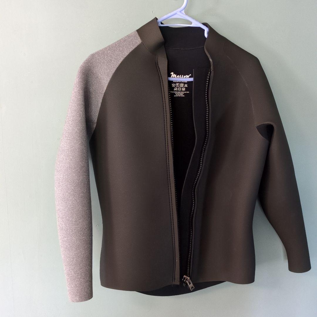 MeLLow メロウ wetsuits