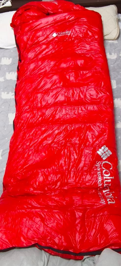 コロンビア寝袋　グースダウン3000g