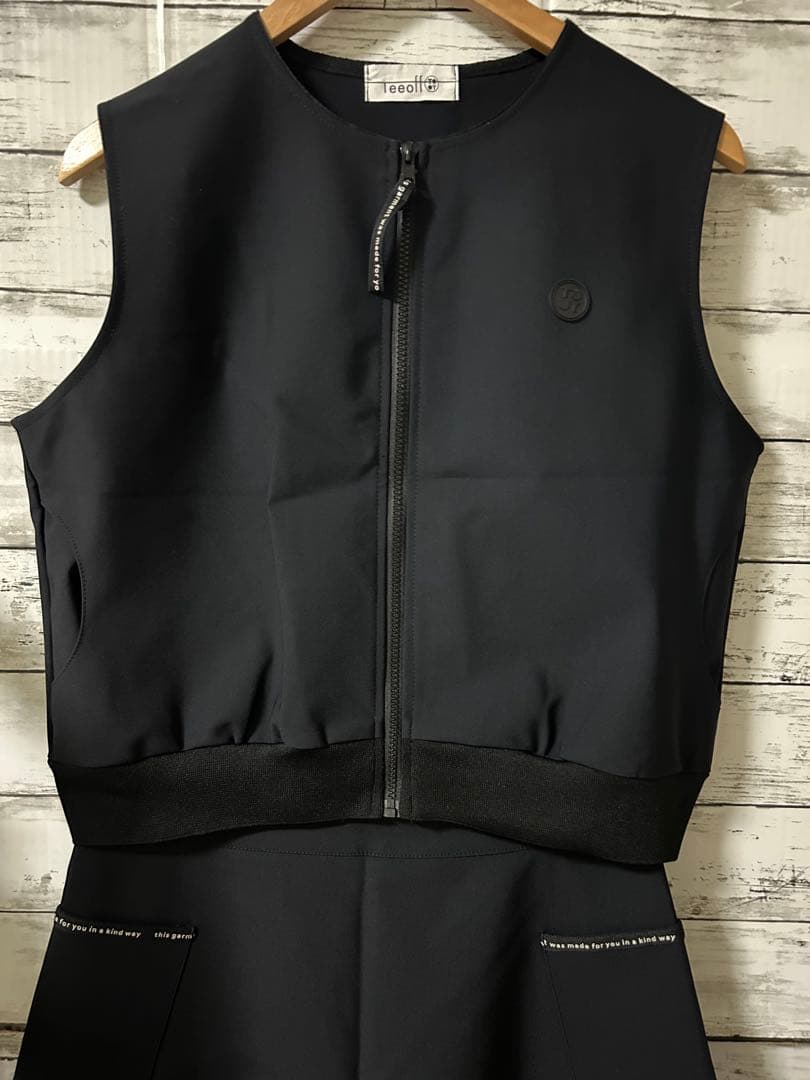 レディースゴルフウェア　セットアップ　ベスト　スカート　Lサイズ ブラック　秋服