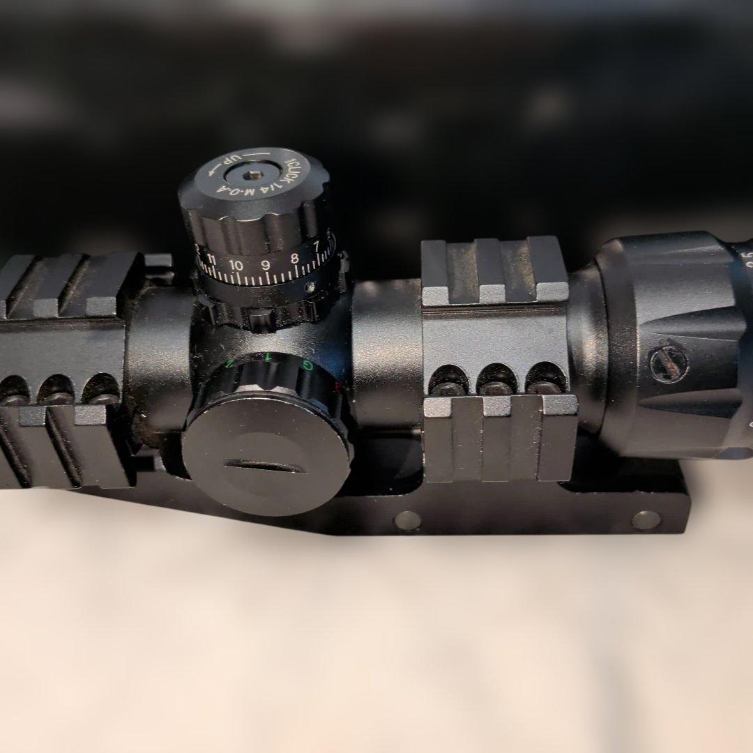 3色イルミネーテッド ライフルスコープ マウント付 1.5-4x30