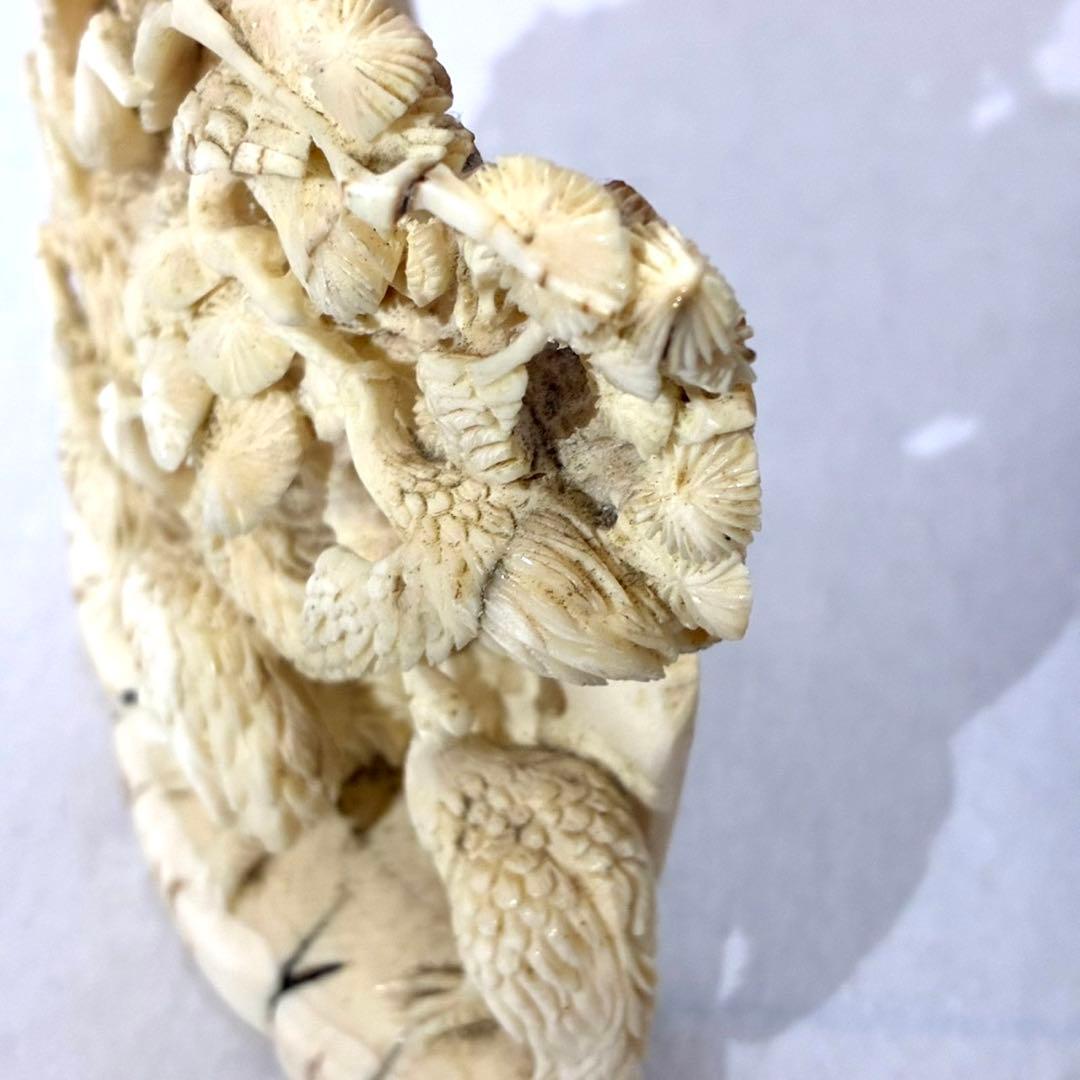 マンモス牙彫刻　細密彫刻鶴
