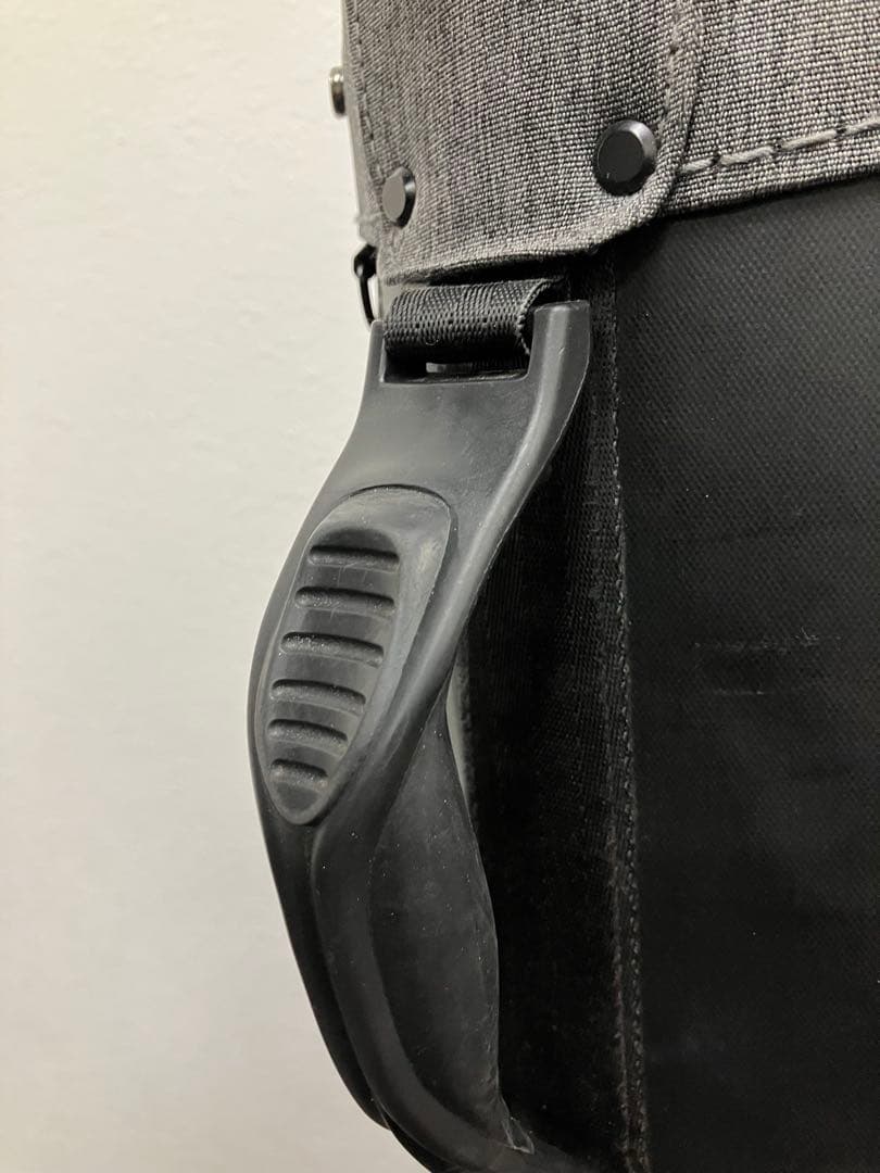 だり！オークリー キャディバッグ 9.5型　ゴルフバッグ