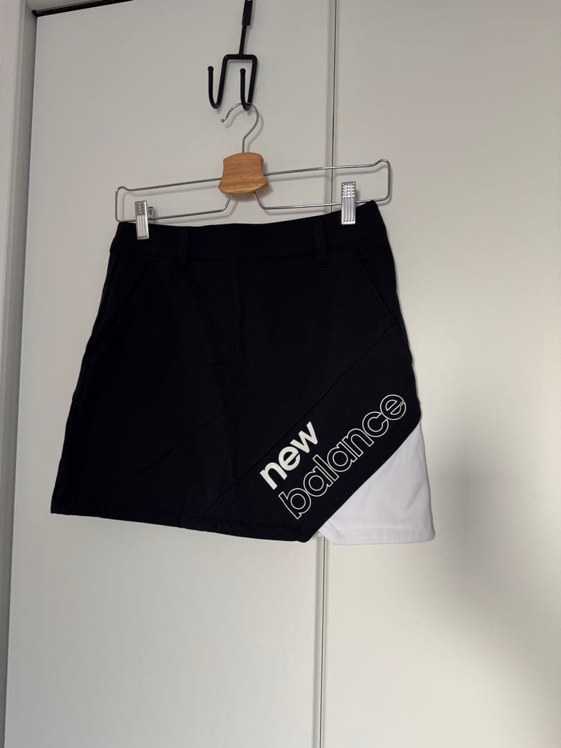 ゴルフウェア　ニューバランス　スカート