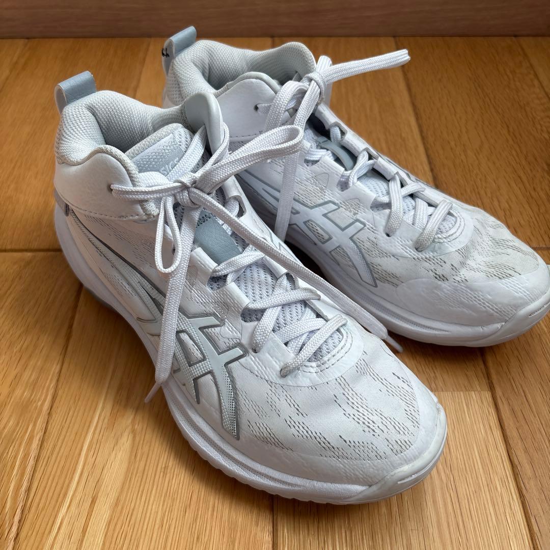 美品　asics バスケットボール　シューズGELHOOP ナロー スリム