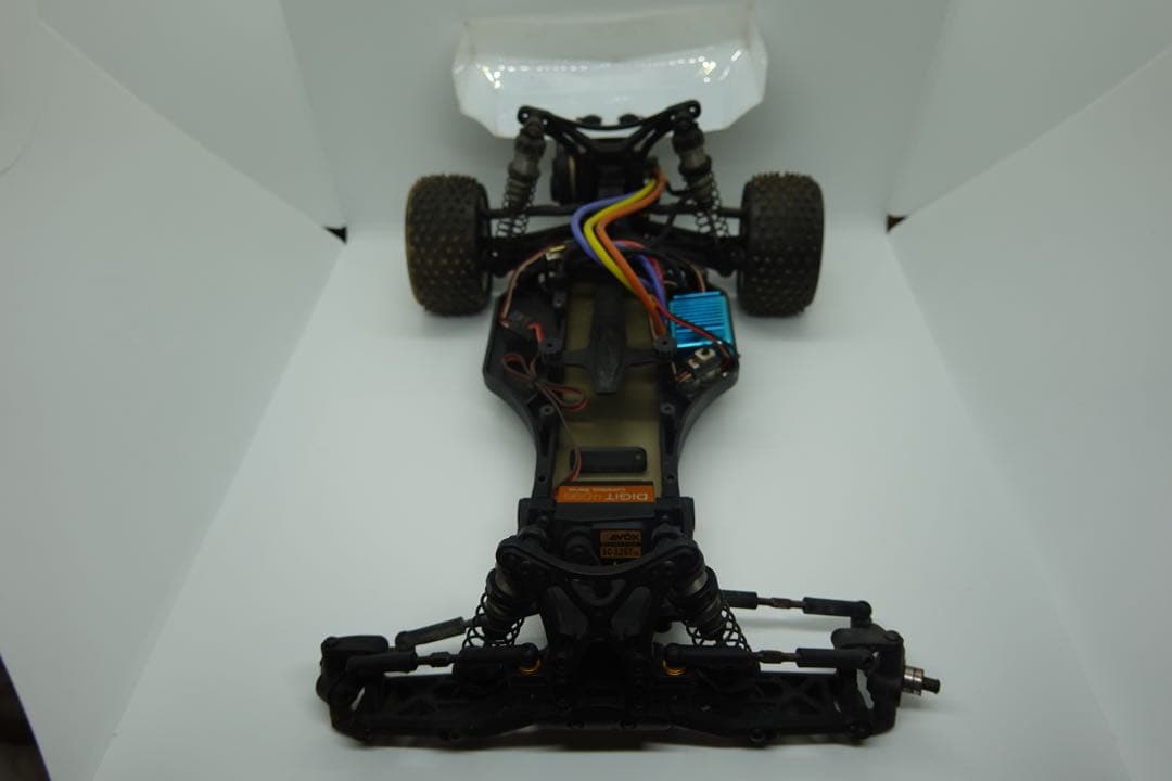 メ*0様 Team Durango製のラジコンカー　シャーシ