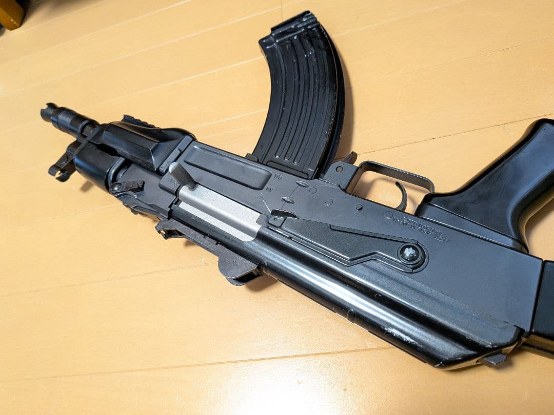 東京マルイ　 AK47 βスペツナズ　電動ガン