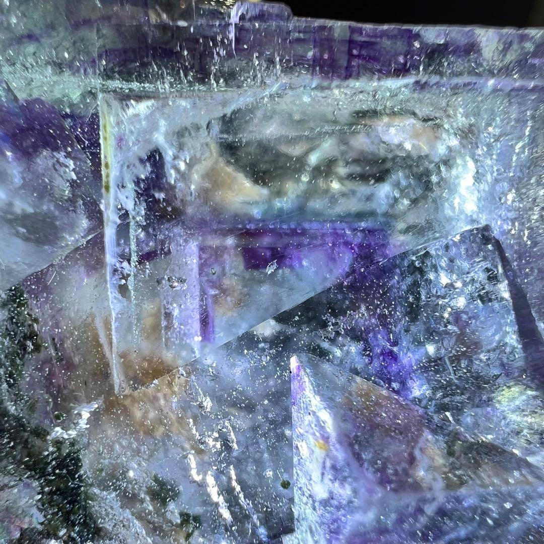 ヤオガンシャン産　スーパークリア　ブルーパープルファントム　フローライト