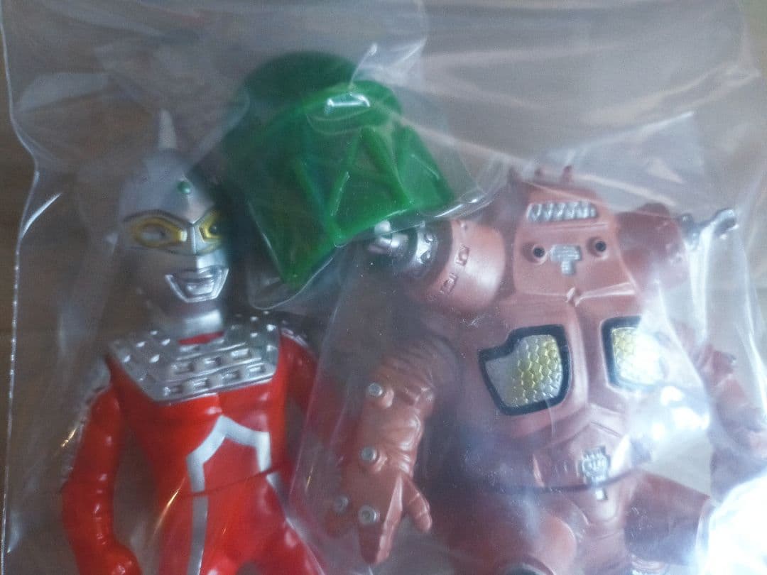 【本日タイムセール】 MAX TOY ソフビ ウルトラセブン × キングジョー