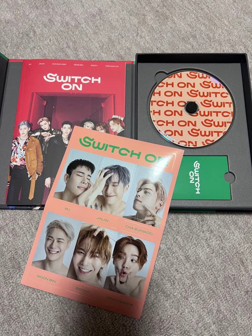 AROHA & SWITCH ON ファンミーティンググッズ セットなど