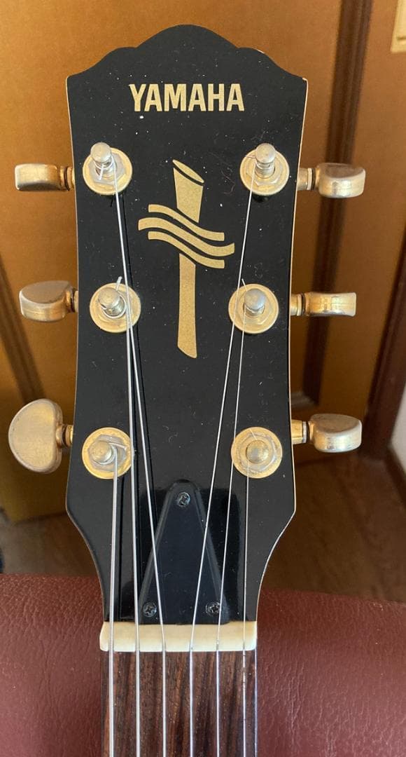 YAMAHA AEX520 セミアコ