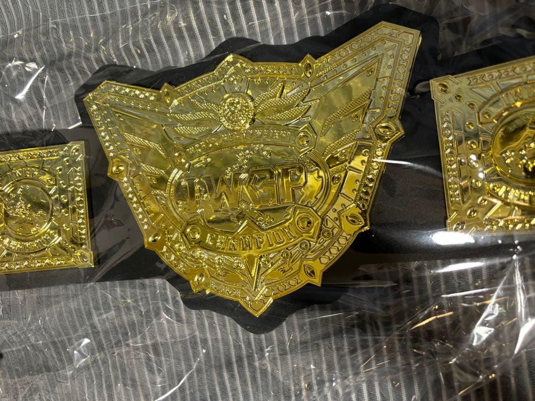 【新品未開封】 IWGP世界ヘビー級チャンピオンベルト プラスチック製レプリカ