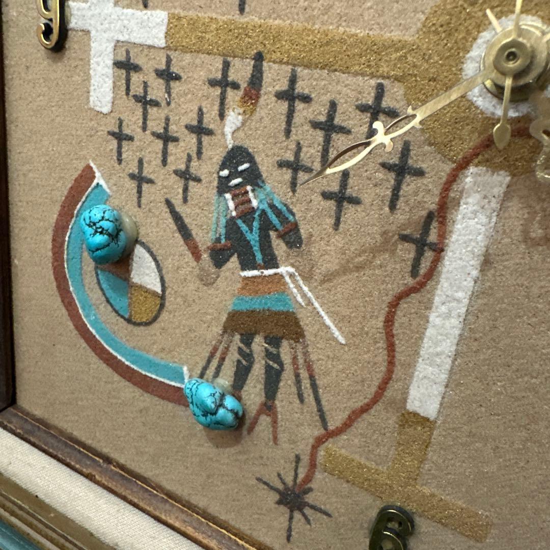 ナバホ族 サンドアート 壁掛け時計 サンフェイス カチナドール 44×44cm