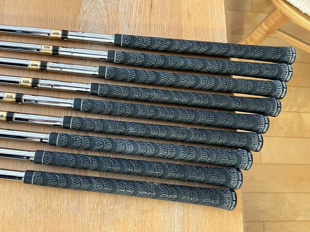 Titleist 681 アイアンセット　2〜9番、P 9本