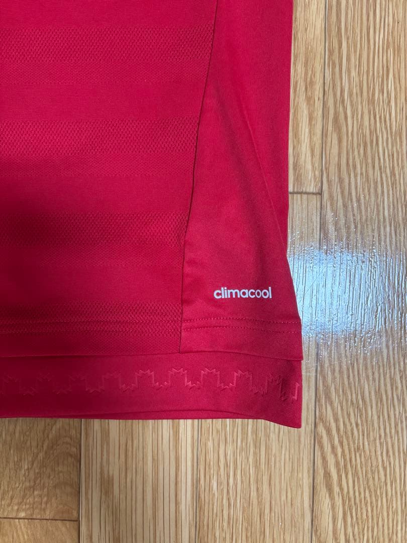 Manchester United adidas レッドシャツ