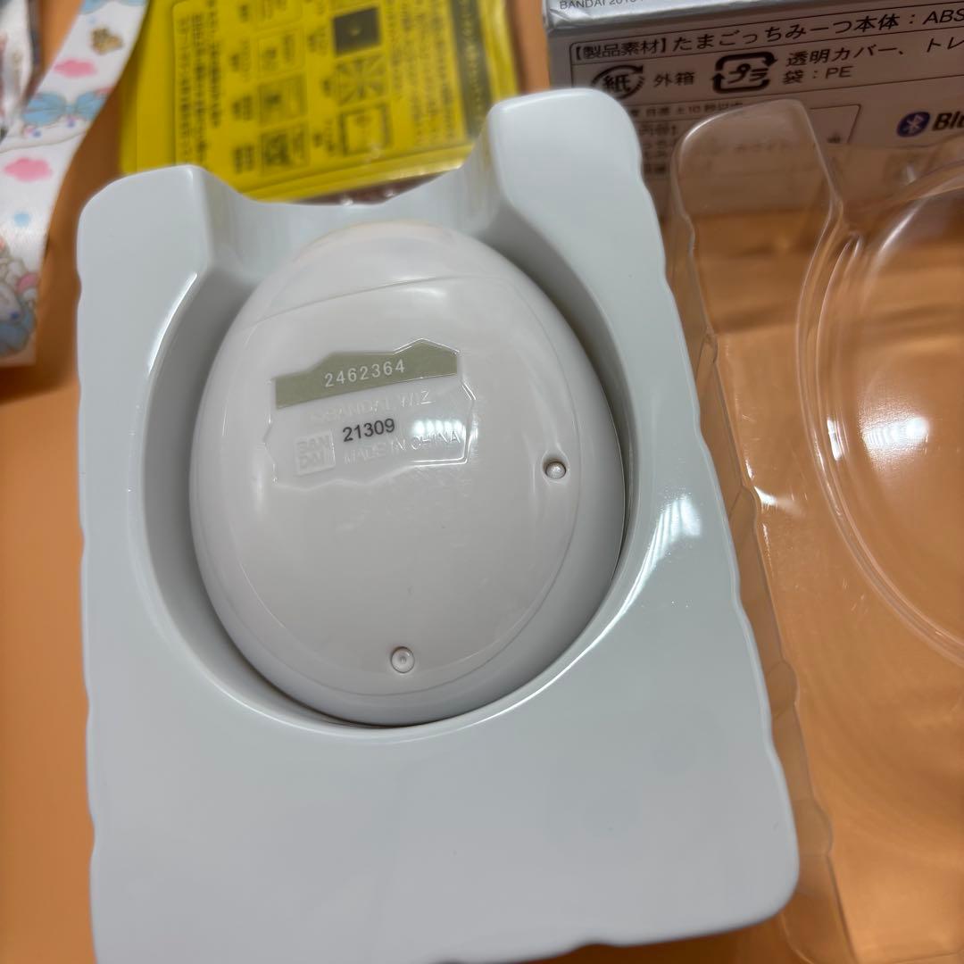 たまごっちみーつ マジカルみーつver. 限定ホワイト　ストラップ付き