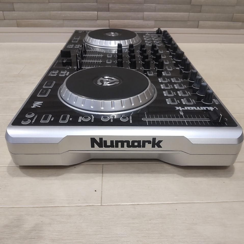 Numark N4 DJコントローラー リアルミキサ搭載 4デッキ ヌマーク