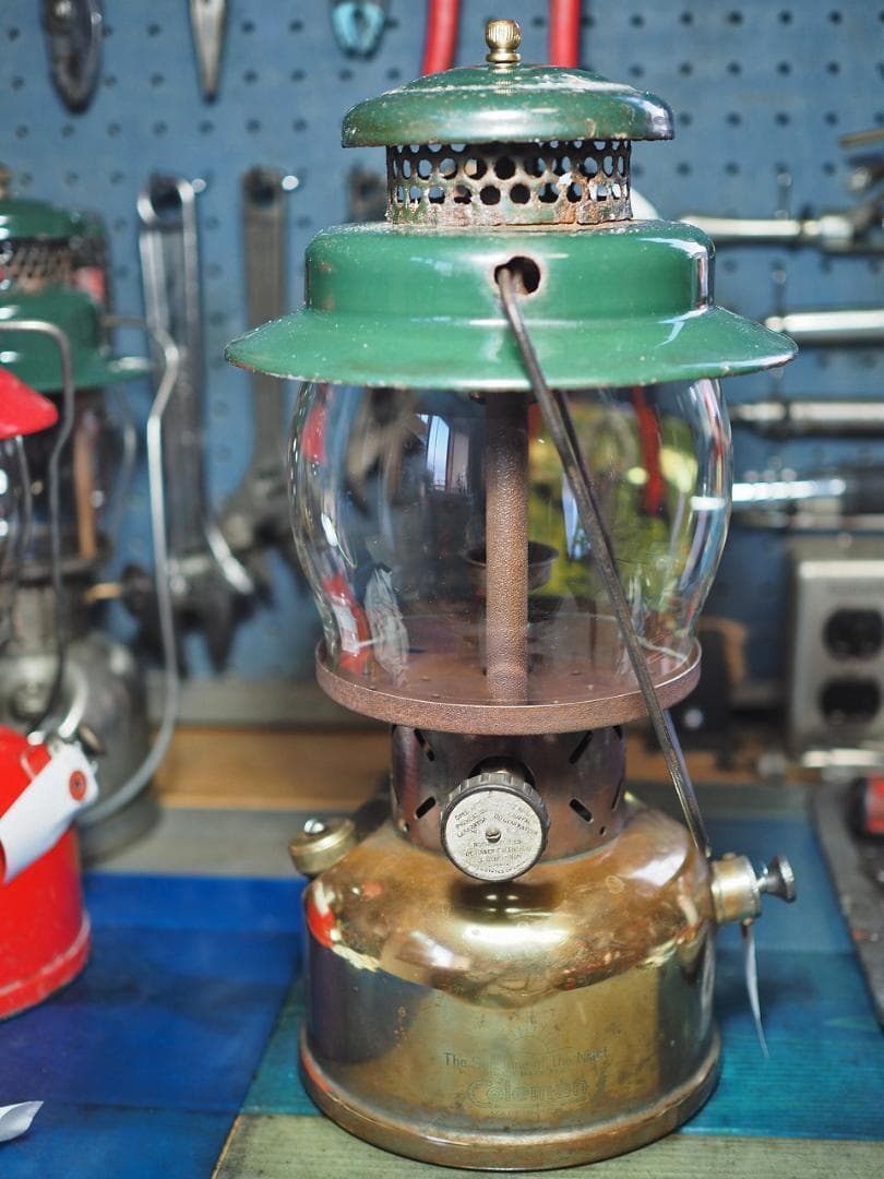 ヤレ系 コールマン最強クラスのケロシンランタン コールマン 237 s52