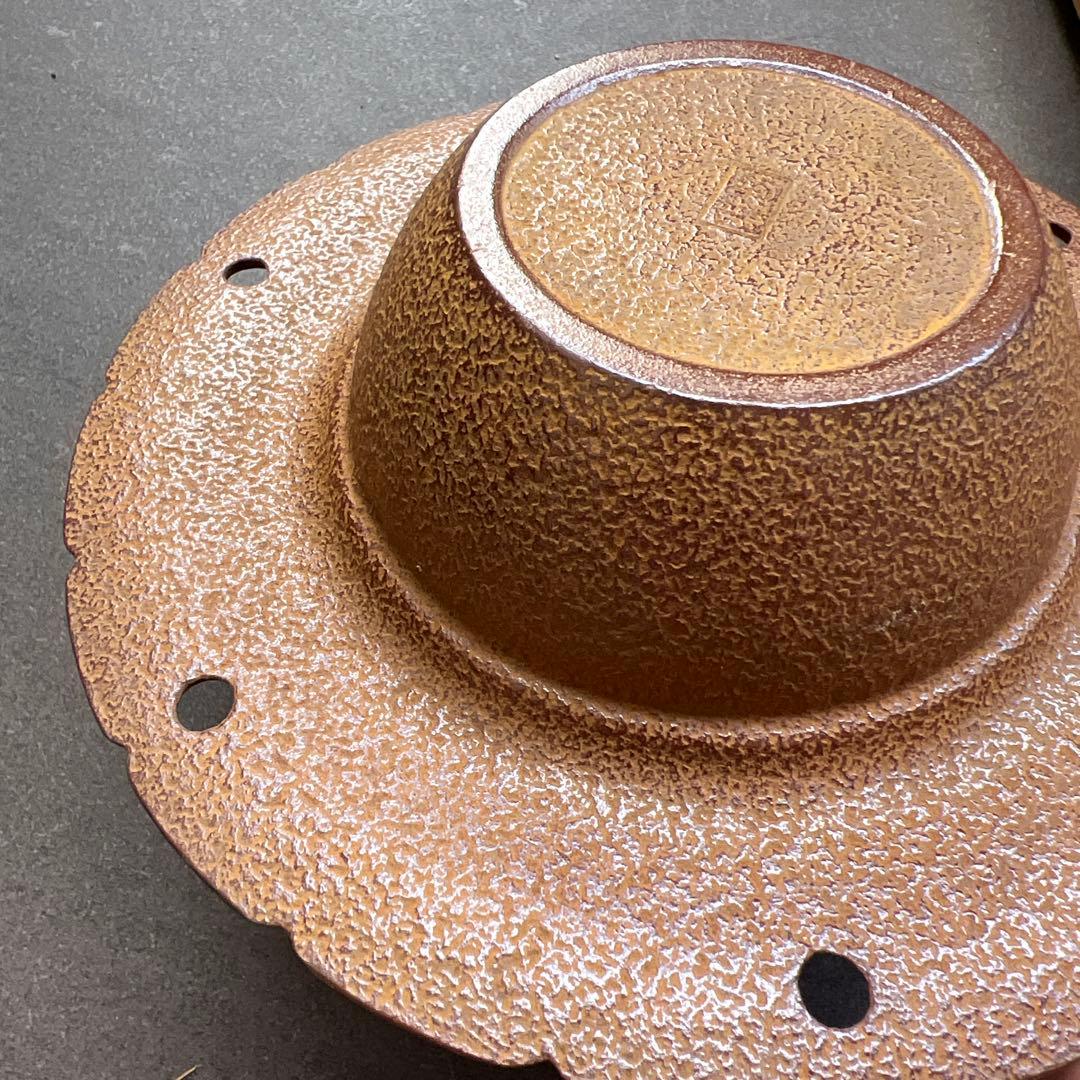 鋳鉄製 花柄灰皿　22.2センチ　南部鉄器　応接室　灰皿　大型