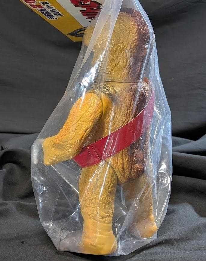 クルマニクラス黄色成型「スペクトルマン」登場怪獣（マスダヤ復刻）ソフビ未開封