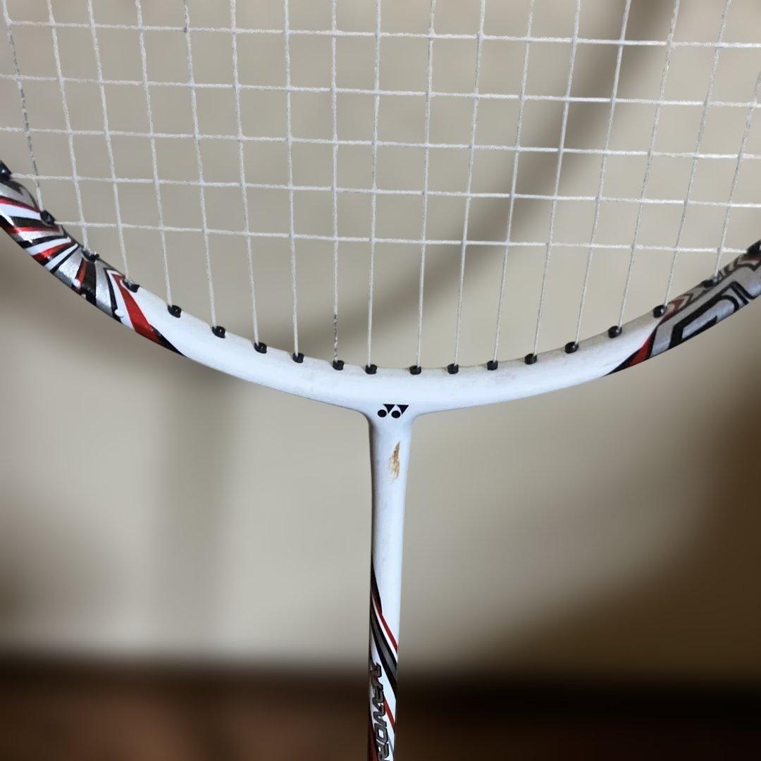 YONEX Voltric 7 バドミントンラケット G4