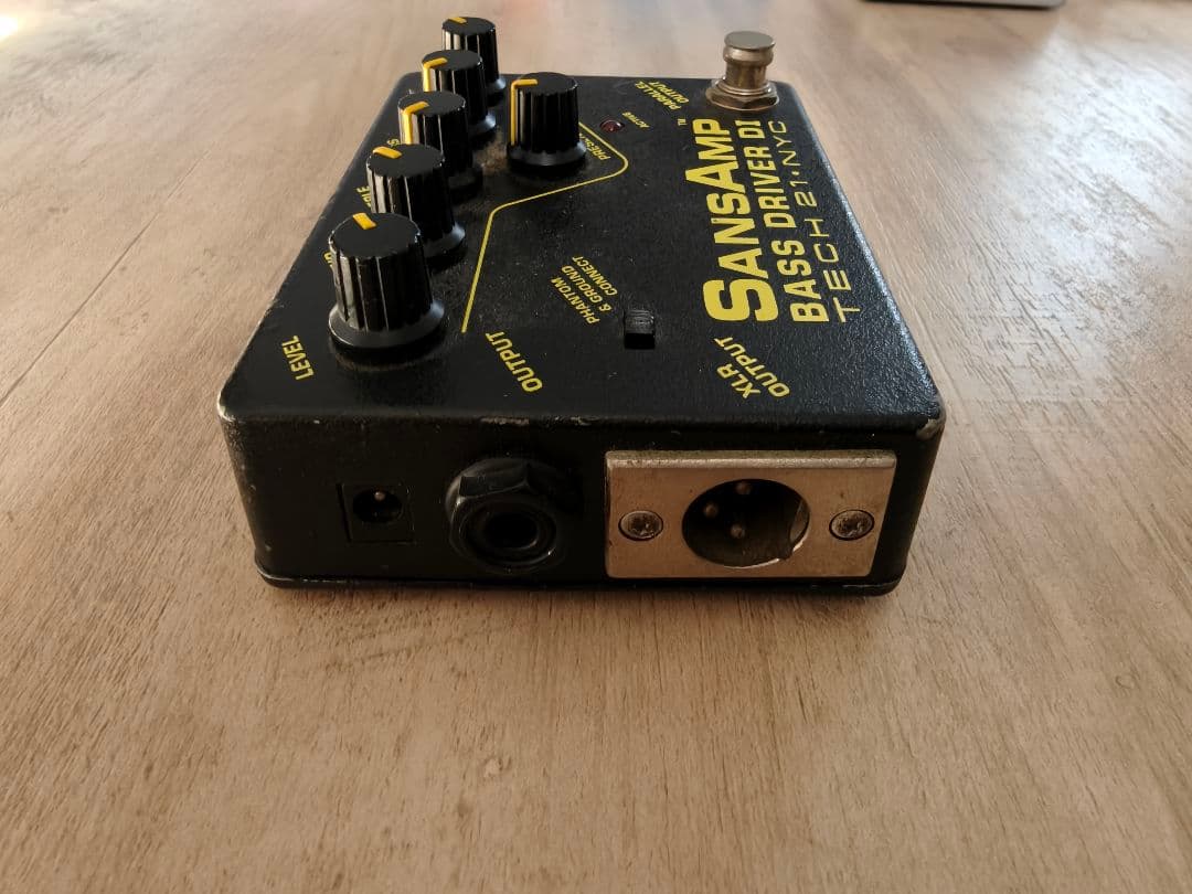 TECH21 SANSAMP Bass Drive DI 初期型