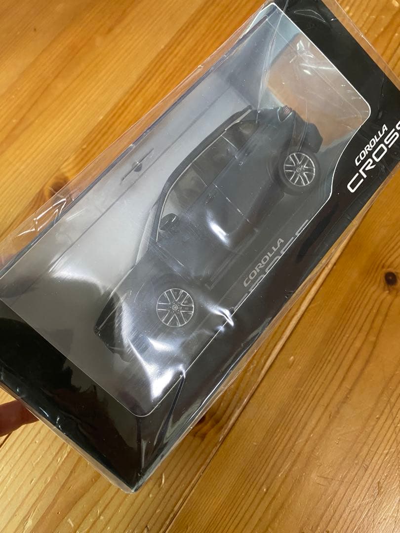 COROLLA CROSS マッシブグレー ミニカー