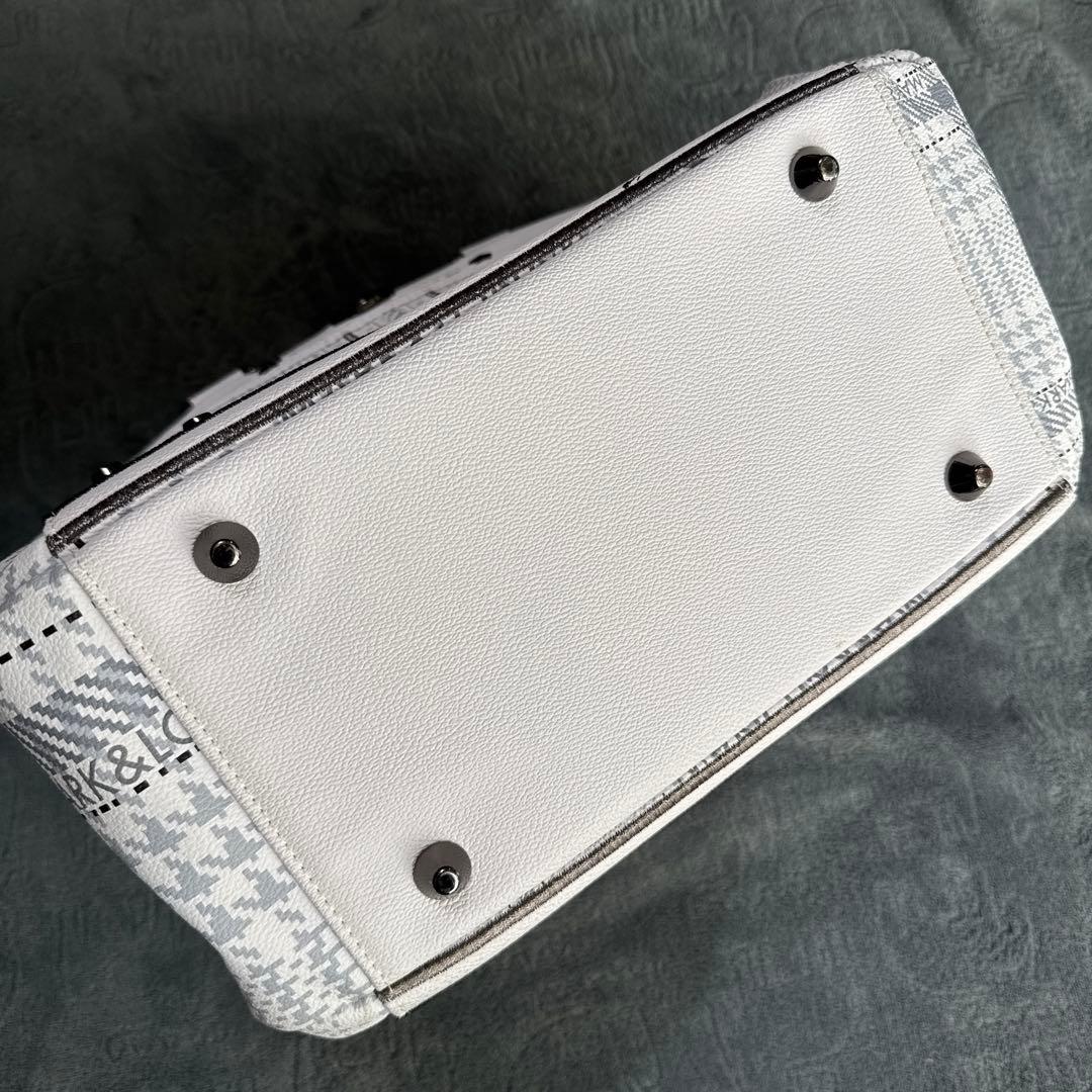 (美品)MARK&LONAマークアンドロナ 2024モデル カートバッグ 完売品