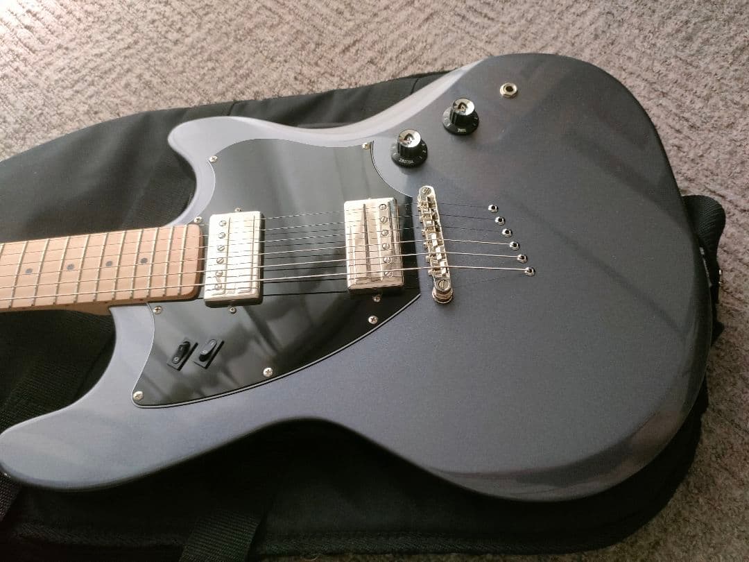 【ほぼ新品】GUILD Surfliner HH 良い音出します。