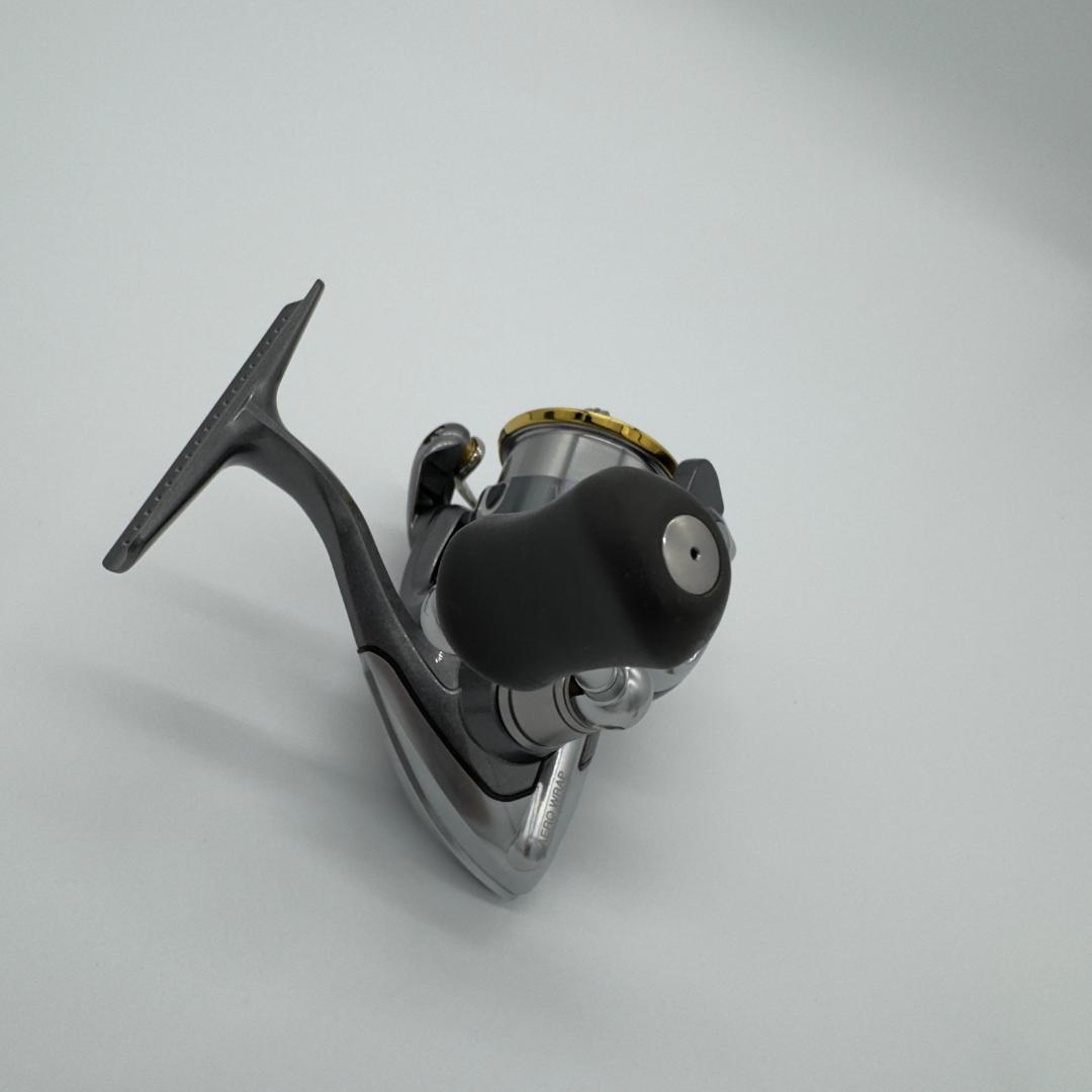 シマノ　SHIMANO 08ツインパワー　C2000S