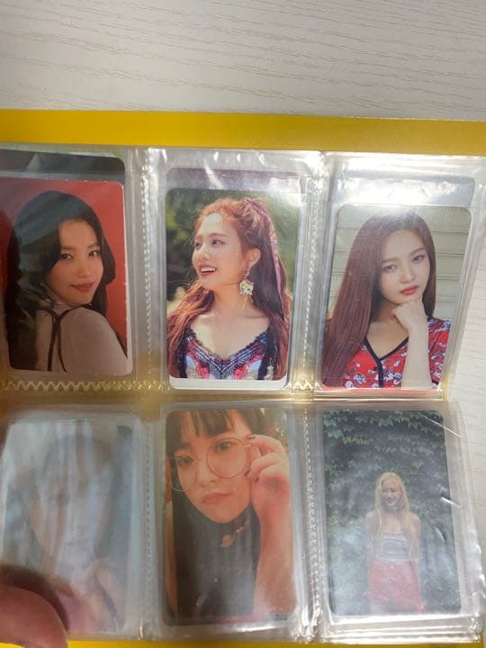 アイリン　red Velvet トレカ