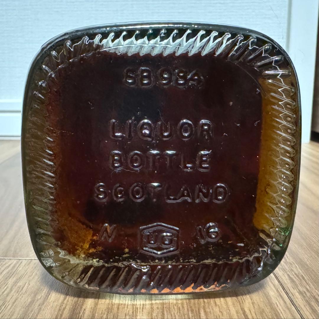 【超稀少】1970年代ジョニーウォーカー オールドスコッチウイスキー 特級正規品